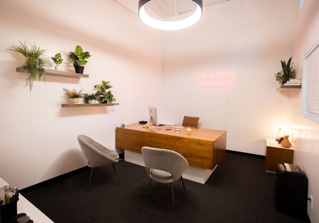 Key-Healthcare-_0007_061522_KeyTransitions-076